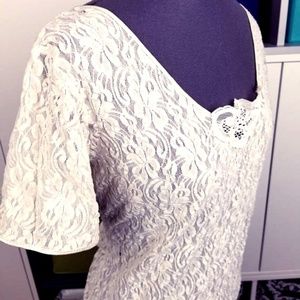 Retro 1980's ivory lace top size 12-16